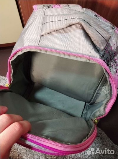 Школьный портфель б/у в нормальном состоянии