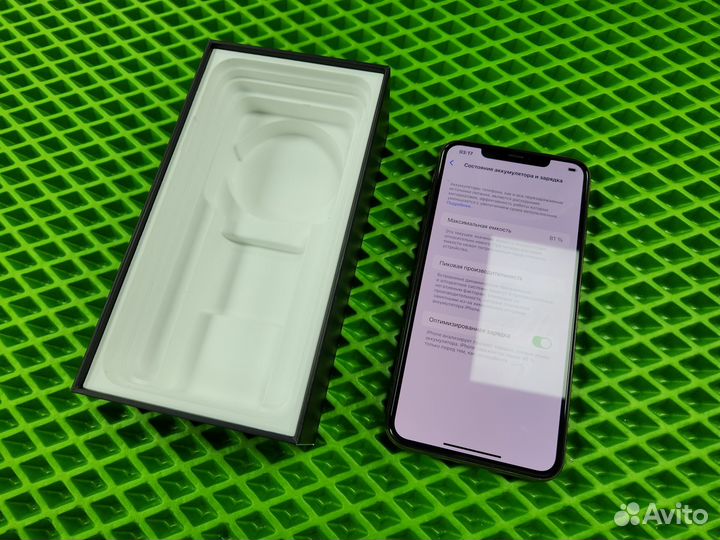 iPhone 11 Pro Max, 64 ГБ