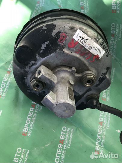 Усилитель тормозов вакуумный VW Passat (B5+)