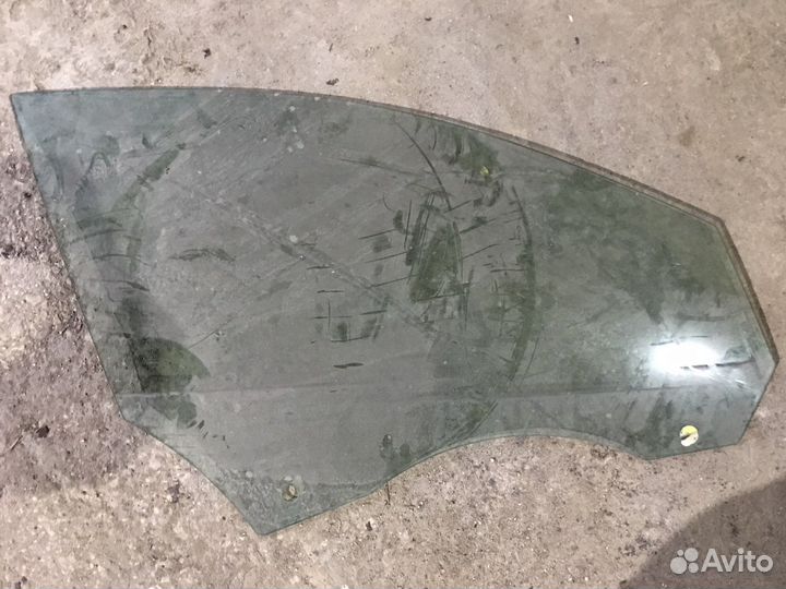 Боковое стекло Ауди А5