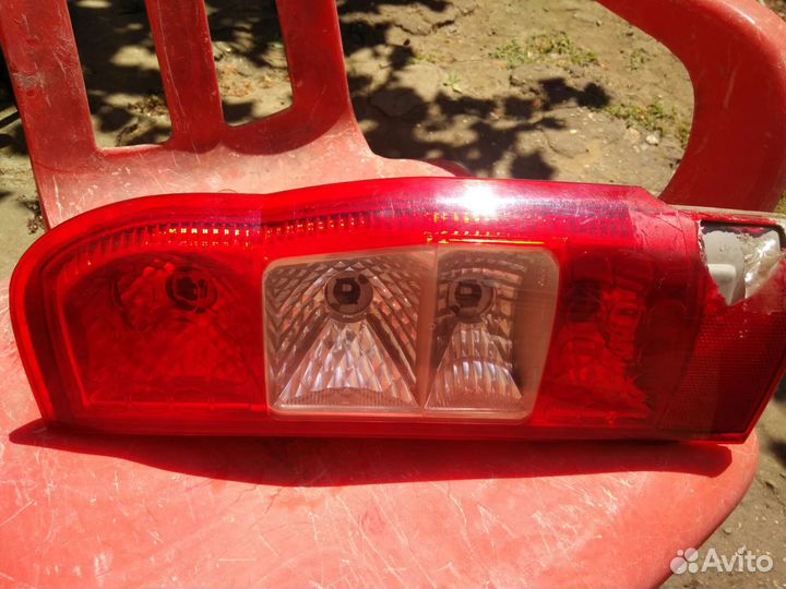 Фара задняя правая форд транзит