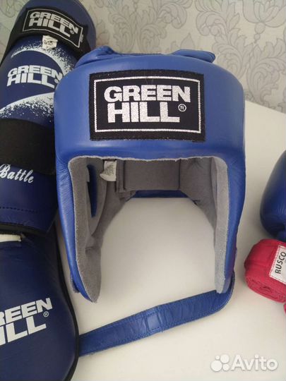 Шлем, перчатки, защита голени Green Hill