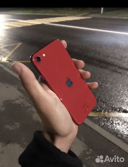 iPhone SE (2020), 64 ГБ