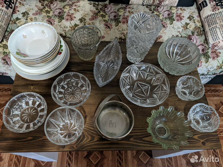 Набор посуды (фарфор, хрусталь и стекло)