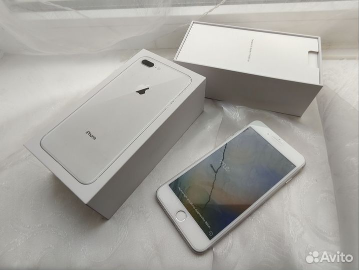 iPhone 8 Plus, 64 ГБ