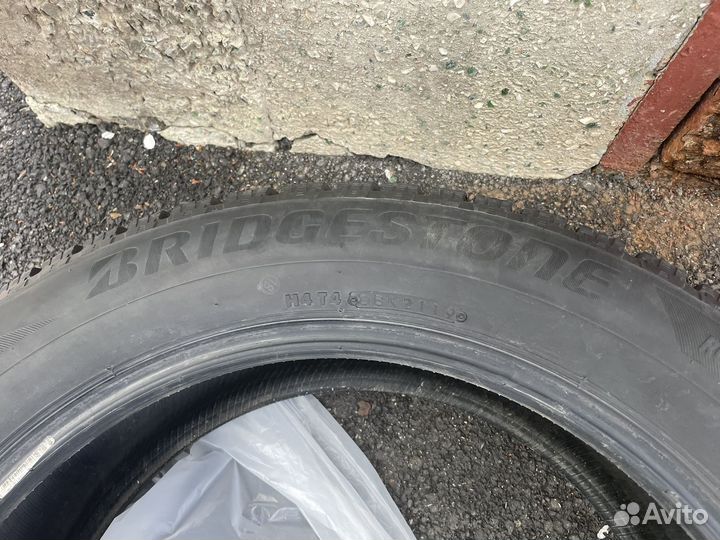 Bridgestone Blizzak Spike-02 225/55 R19 99T