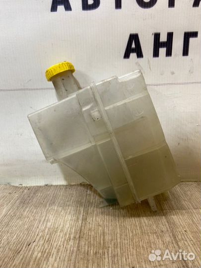 Бачок расширительный Nissan Note E11 (1.4) CR14DE