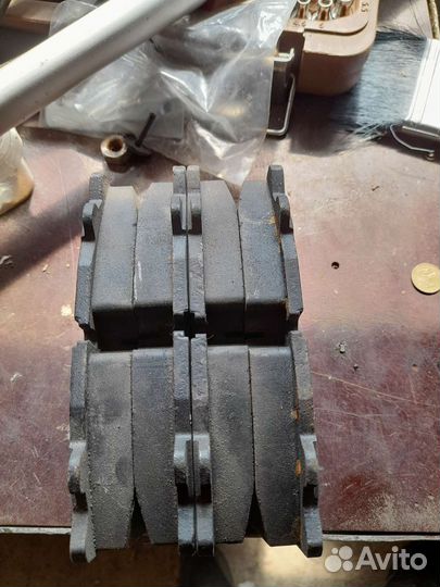 Тормозные колодки комплект