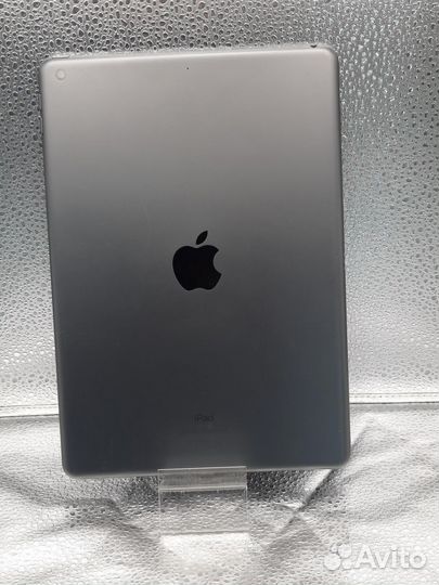 Планшет Apple iPad 8 2020 32Gb