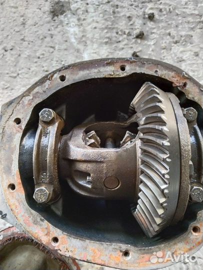 Задний мост на jeep