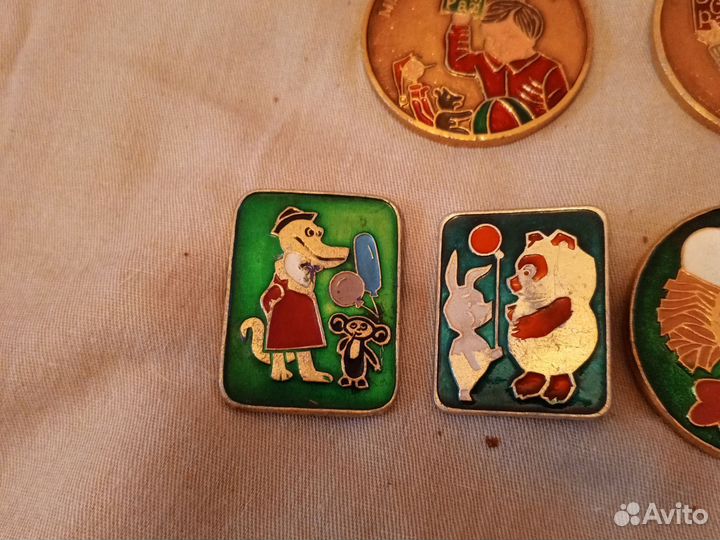 Детские значки СССР