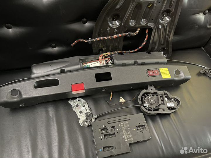 Механизм электро открывания багажника на Мерседес