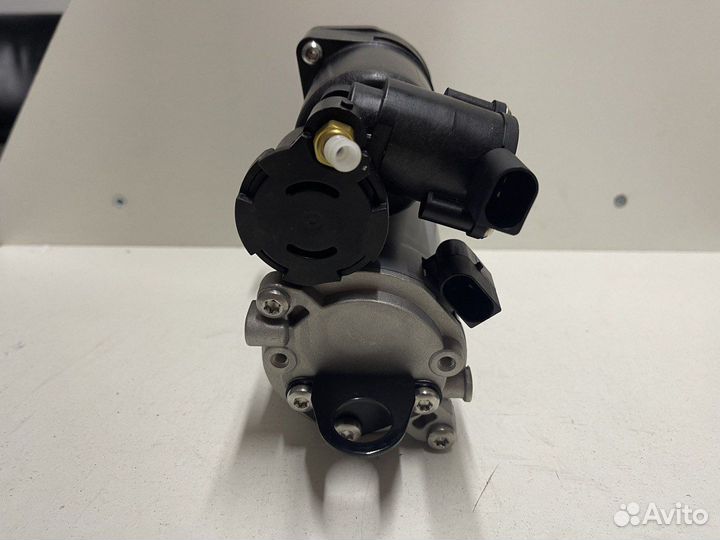 Пневмокомпрессор Mercedes W251 R-class A2513202704