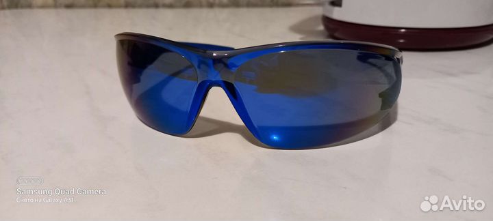 Солнцезащитные очки