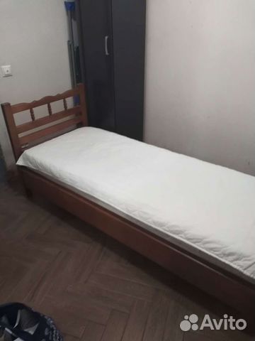 Кровать с матрасом бу односпальная из дерева купить в Сочи | Товары для ...