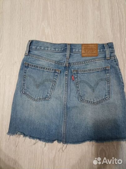 Джинсовая юбка levis