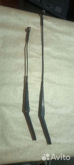 Поводок стеклоочистителя Ford Focus2