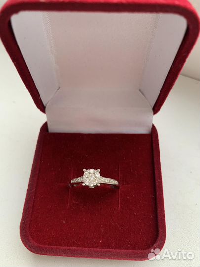 Кольцо из белого золота с бриллиантами