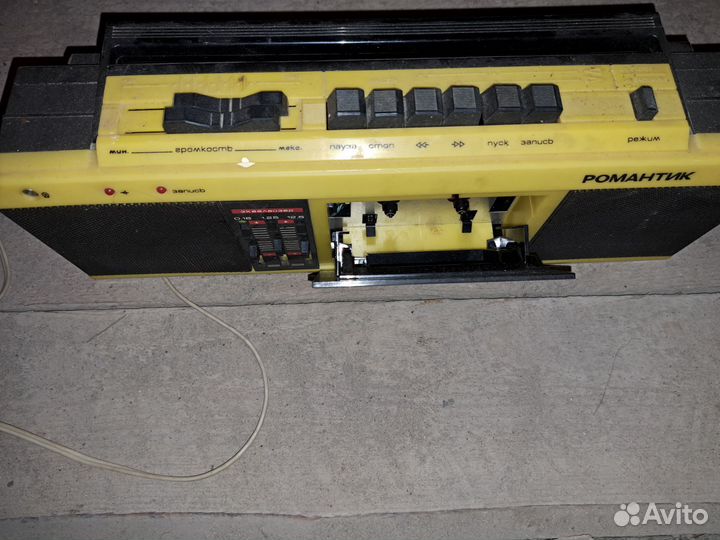 Магнитофон романтик 309