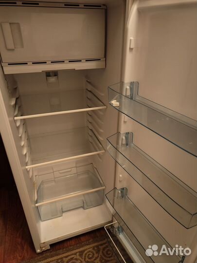 Холодильник бу маленький бирюса