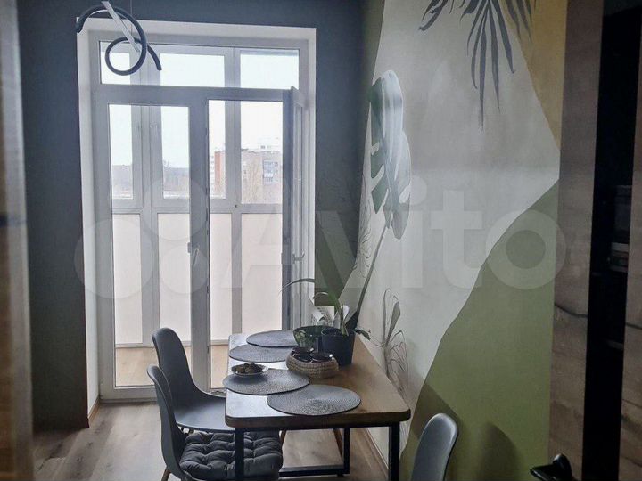 3-к. квартира, 92 м², 10/18 эт.