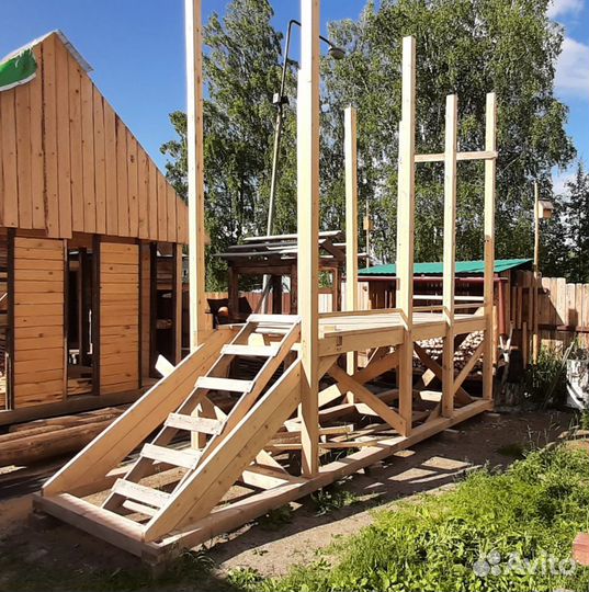 Крыльцо с верандой