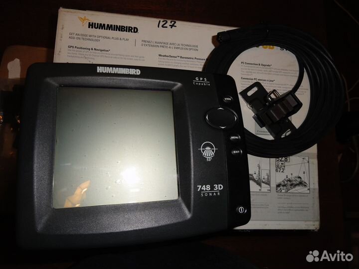 Продаю эхолот humminbird 748x3D