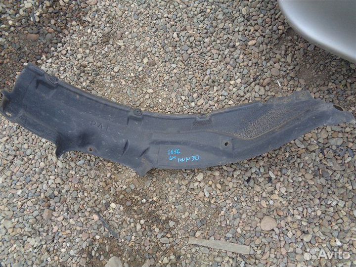 Подкрылок передний левый Nissan R'nessa PNN30 KA24