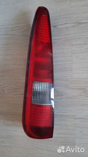 Задний фонарь на Ford Fusion