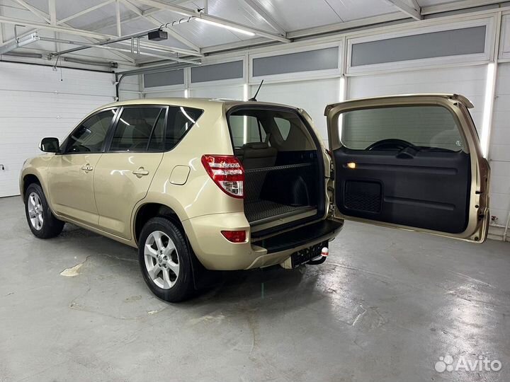 Toyota RAV4 2.0 CVT, 2011, 174 500 км