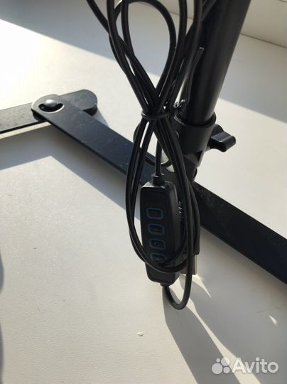 Кольцевая лампа со штативом настольная + осминог