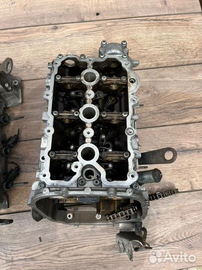 Головка блока цилиндров Audi A8 седан 3.2 2007
