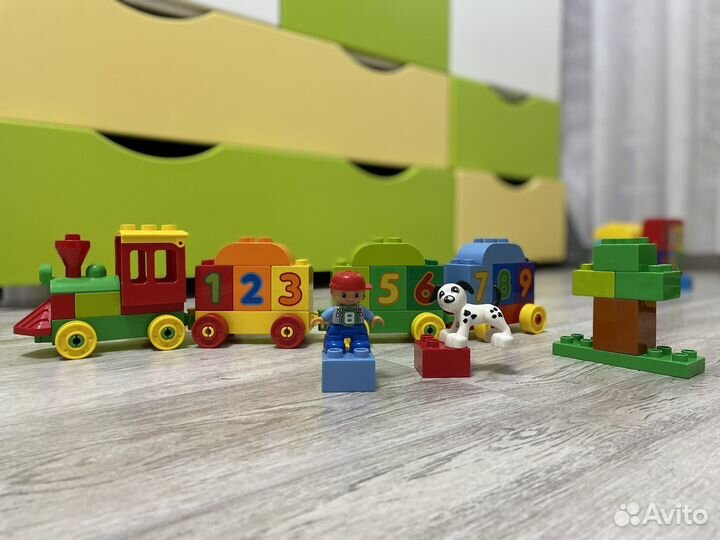 Lego Duplo 10954 Поезд с цифрами-учимся считать