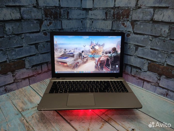 Быстрый ноутбук Asus 4 ядра/4 гига/2 видеокарты