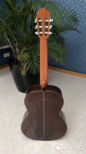 Акустическая гитара