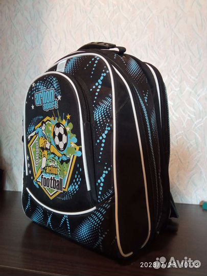 Портфель школьный