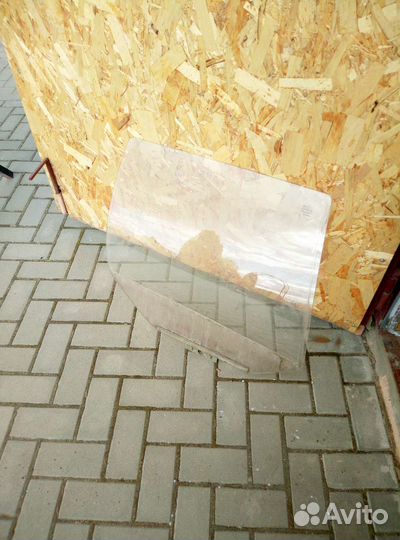 Стекло заднее правое нива шевроле