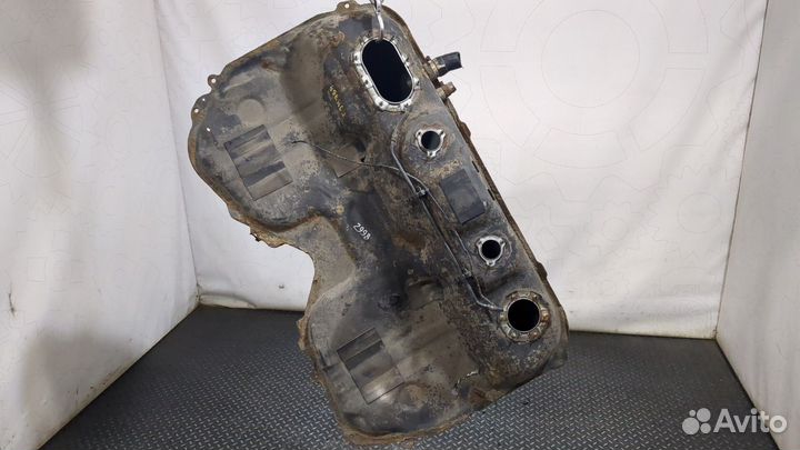 Бак топливный Subaru Forester (S10), 1999