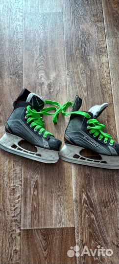 Хоккейные коньки bauer vapor x200