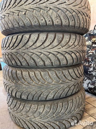 Sava Eskimo Stud 185/65 R15