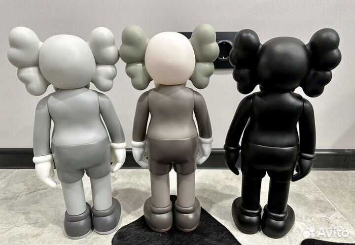 Игрушка kaws 40 см