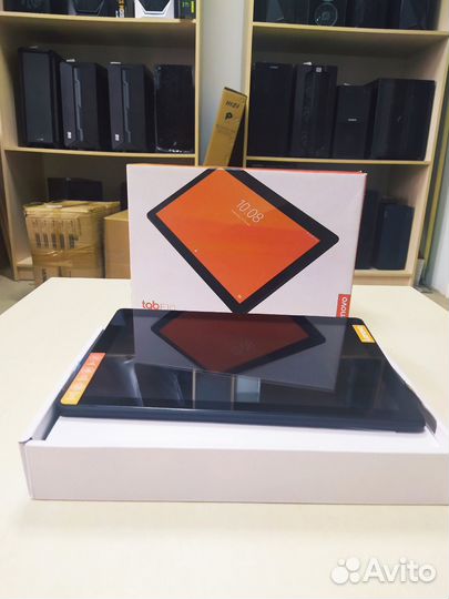 Планшет Lenovo Tab E10