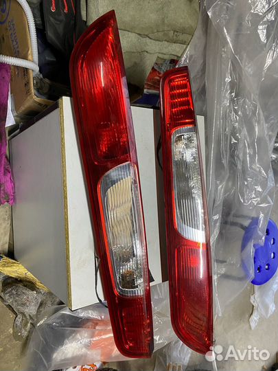Задние Фонари и туманка Ford Focus II хэтчбек