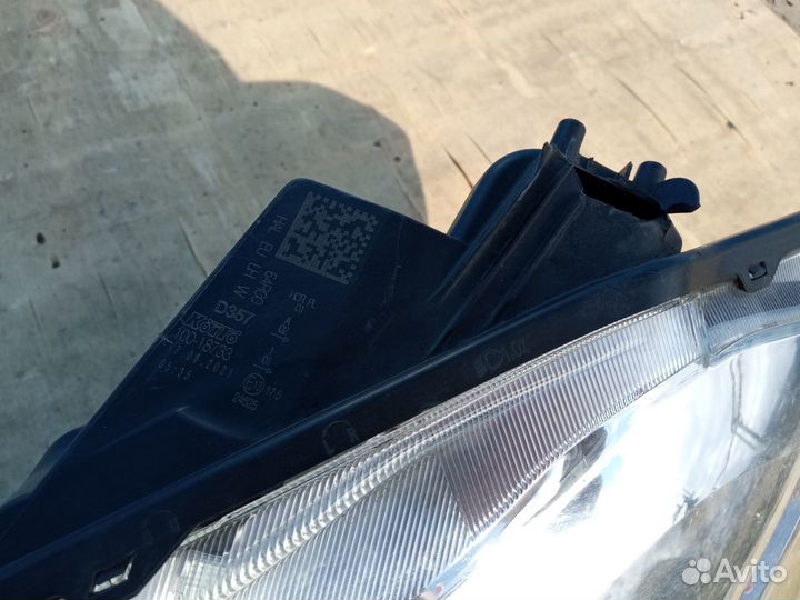 Фара левая Suzuki SX4