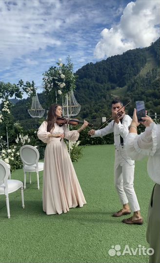 Трендовые мелодии на велком. Кавер дуэт Антикона