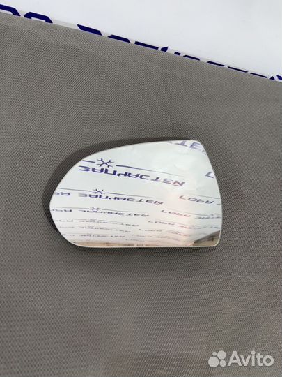 Стекло зеркала Hyundai Solaris