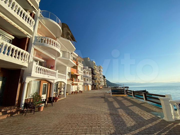 Гостиница, 215 м²