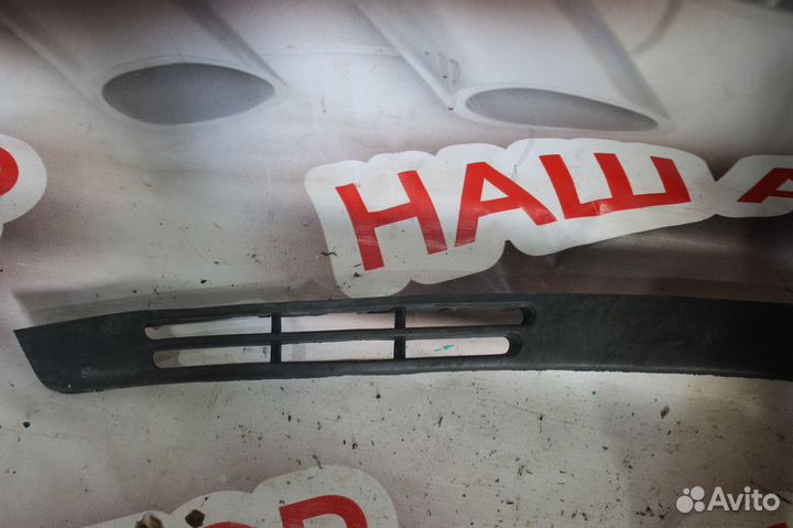 Решетка переднего бампера Ford Fusion