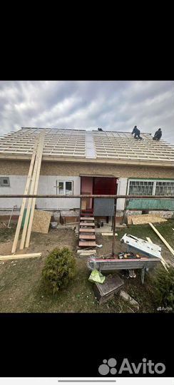 Бригада строителей