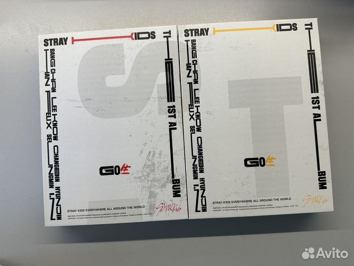 Альбомы Stray Kids «Go Life» (версии А и В)